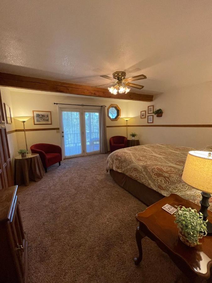 Berkshire Inn Гровленд Экстерьер фото